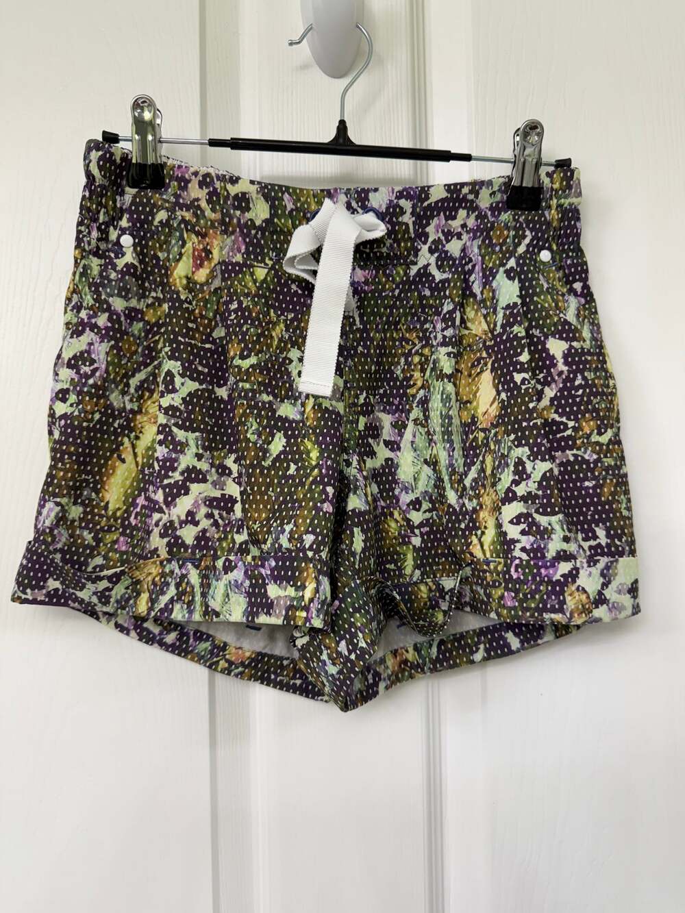 Lululemon Spring Break Away short floral multi sport short drawstring pockets 4